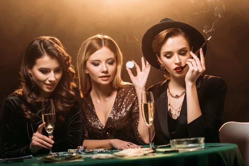 Filipino player enjoying live baccarat on mobile using apk 99